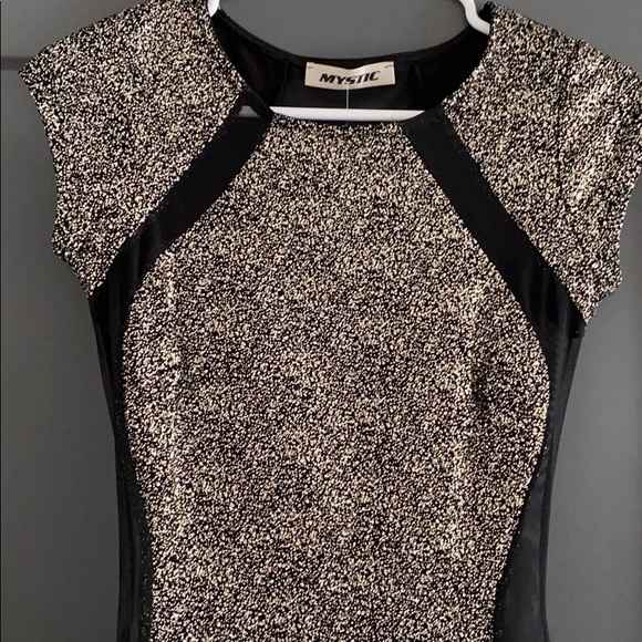 Never worn! - Picture 2 of 4